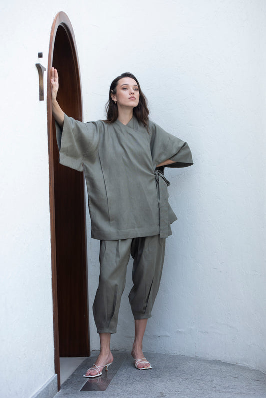 Irish Linen Set in Grey